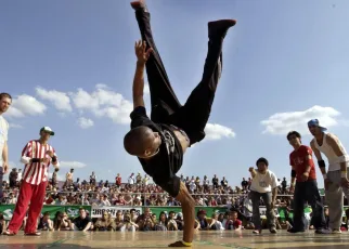 A guide to ‘breaking’ aka ‘breakdancing’, the new sport at the 2024 Paris Olympics