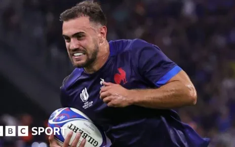 Melvyn Jaminet: France fine and suspend full-back for 34 weeks after racist video