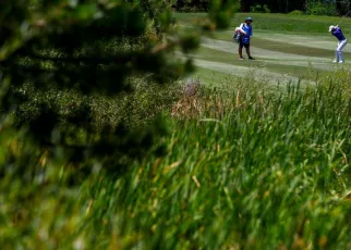 Flurry of birdies gives Ben Silverman 2-point Barracuda lead