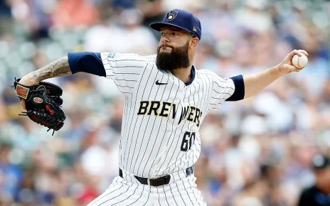 Dallas Keuchel elects free agency after DFA from Brewers