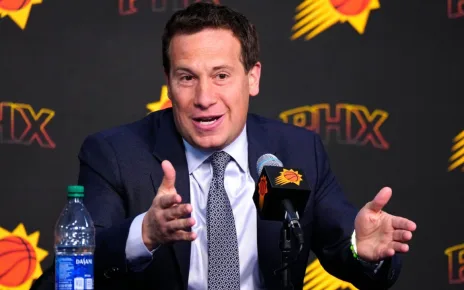 Suns owner Mat Ishbia wants to bring NHL back to Phoenix