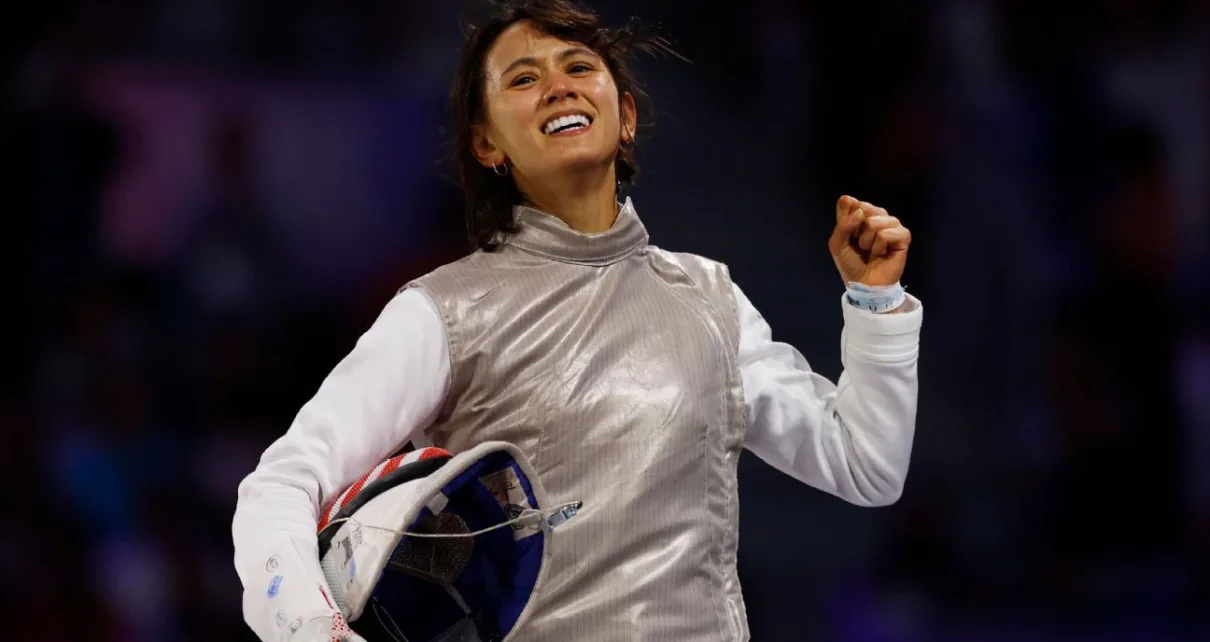 American Lee Kiefer wins 2nd Olympic gold in women’s foil fencing