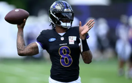 QB Lamar Jackson energizes Ravens in 1st full training camp practice