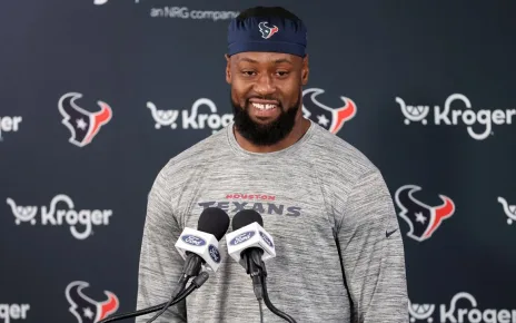 Texans DE Denico Autry banned 6 games for PED policy violation