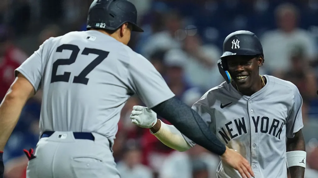 Jazz Chisholm Jr. moves to 3B, leads Yankees past Phillies