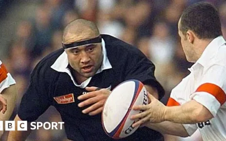 Norm Hewitt: Former All Blacks hooker, who was diagnosed with motor neurone disease, dies aged 55