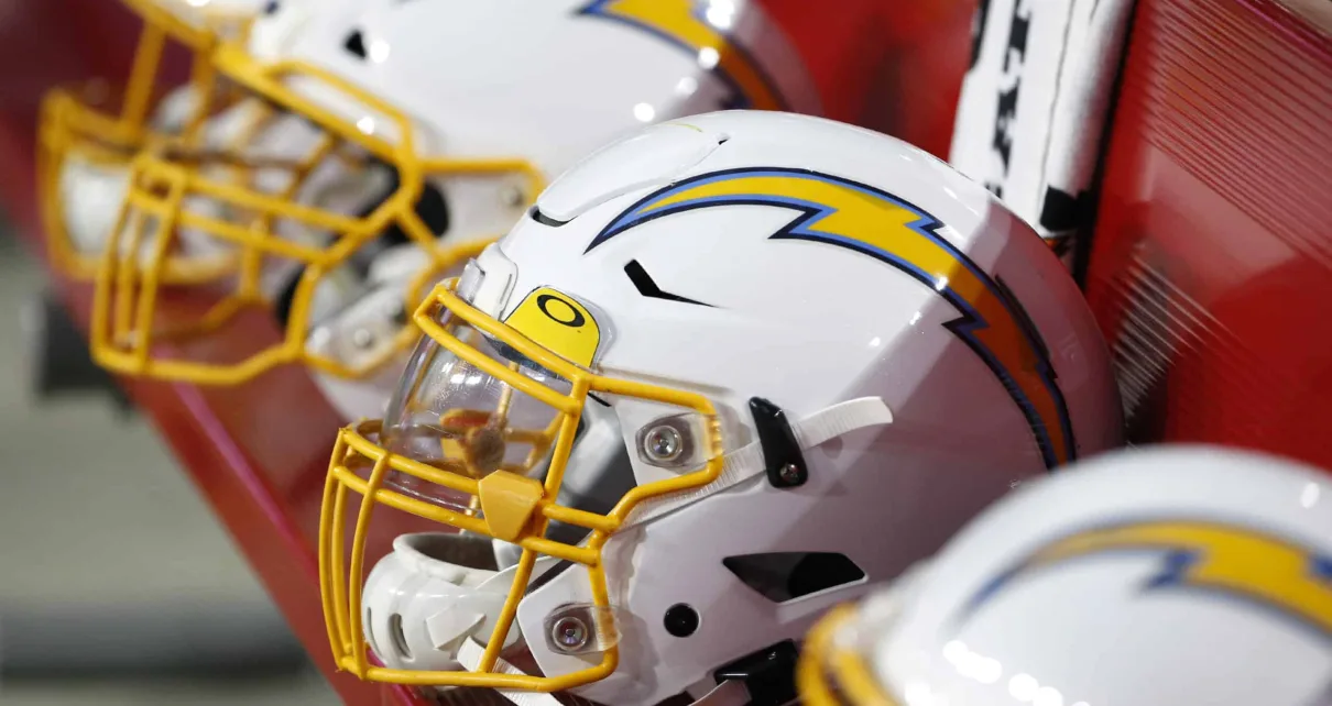 Chargers Place 2 Key Players On Injured Reserve