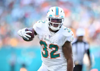 Tyreek Hill Reacts To Kenyan Drake’s Retirement Announcement