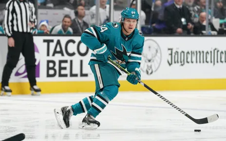 4 San Jose Sharks Captain Candidates to Succeed Logan Couture – The Hockey Writers – San Jose Sharks