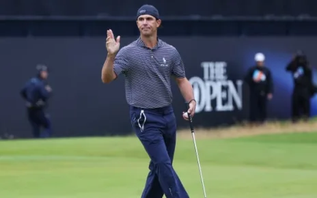 American Horschel leads British Open on wild day of rain and big numbers