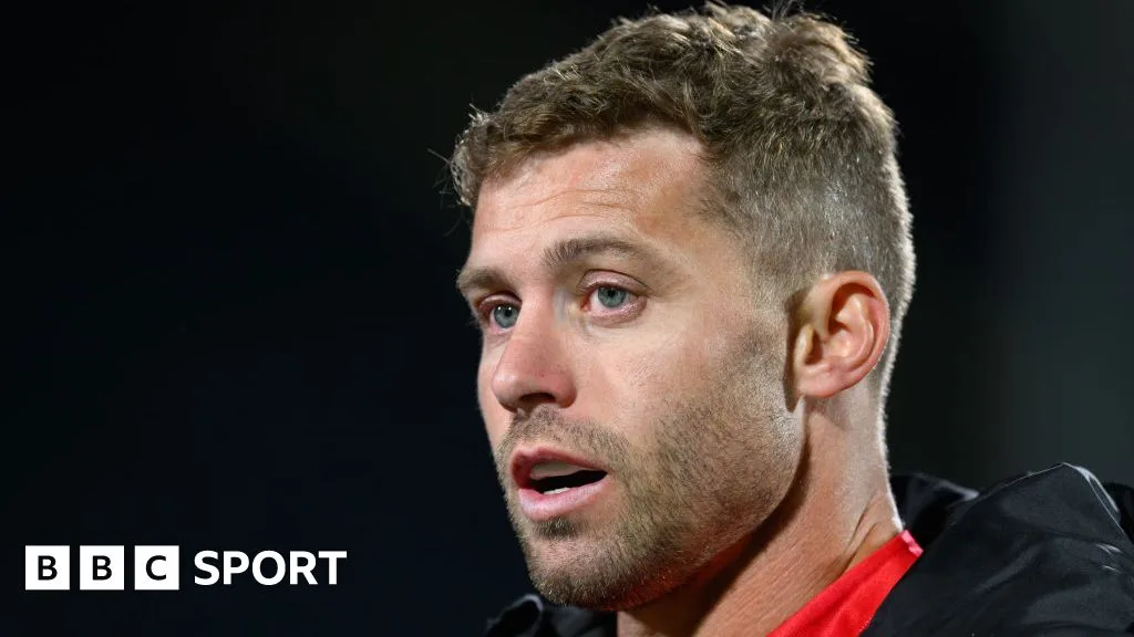 Leigh Halfpenny: Harlequins sign former Wales full-back for 2024-25