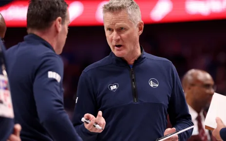 Kerr reveals roles for new Warriors assistants Stotts, Stackhouse