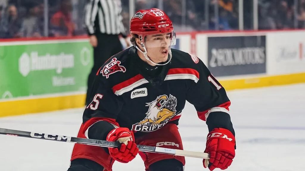 Monsters sign Ohio native Hall | TheAHL.com