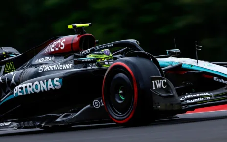 Mercedes abandons new floor after Spa practice struggles