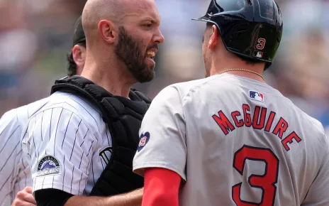 Cal Quantrill, Reese McGuire argument leads to benches clearing