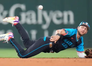 Trea Turner makes diving play while mic’d up in All-Star Game