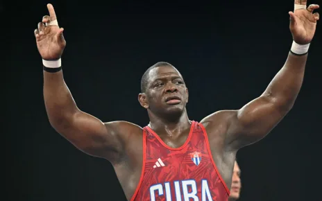 Cuban wrestler Mijain Lopez wins record fifth straight Olympic gold, immediately retires