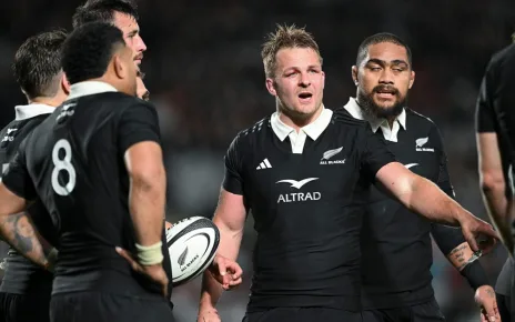 Former All Black captain defends Razor fielding four openside flankers