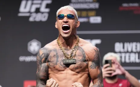 Charles Oliveira is ‘dying to fight,’ declares he’s ‘coming back soon’