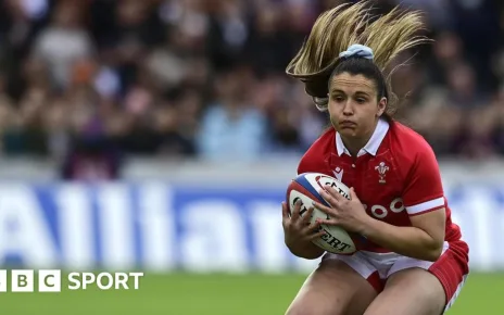 Kayleigh Powell: Wales international back joins Harlequins