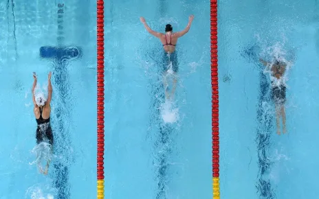 Watch 11-Yr-Old Yu Zidi Of China Rip A 2:09.86 LCM 200 Fly