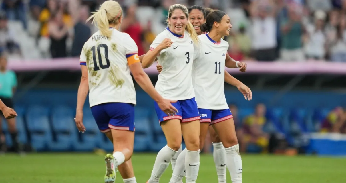 USWNT wins Olympic group stage by sticking with same roster