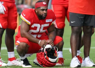 Chiefs’ Clyde Edwards-Helaire discusses struggles with PTSD