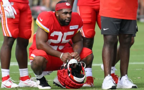 Chiefs’ Clyde Edwards-Helaire discusses struggles with PTSD