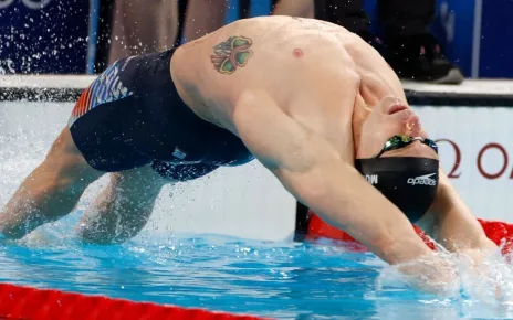 U.S. sets world record, wins Olympic gold in 4×100 mixed medley