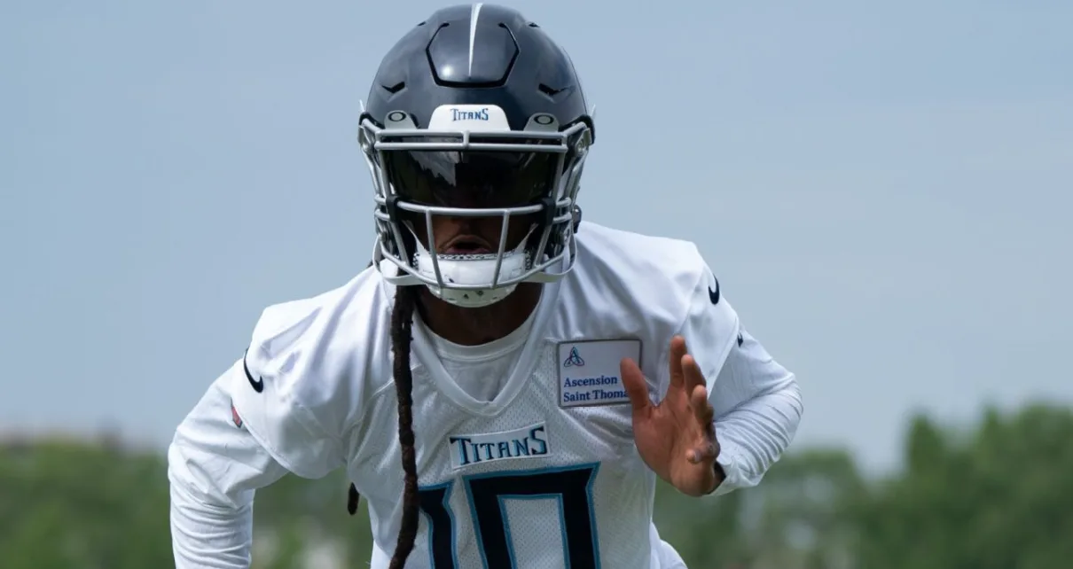 Titans’ DeAndre Hopkins won’t need surgery, out ‘several weeks’