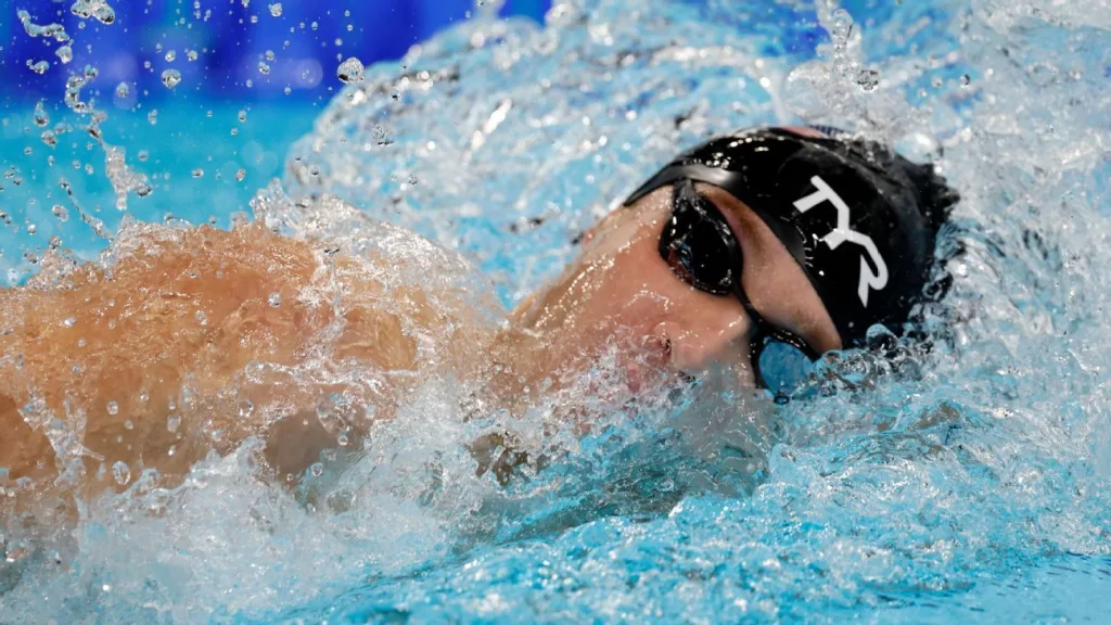 U.S swimmer Bobby Finke, 4×100 women’s relay set world records