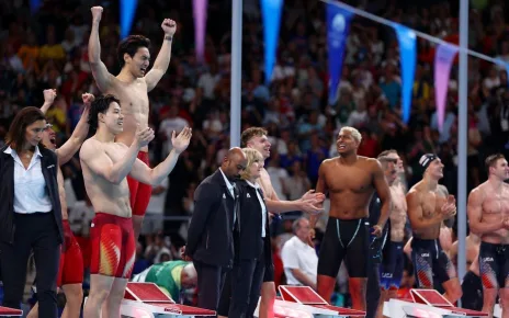 China hands U.S. first loss in men’s 4x100m medley relay