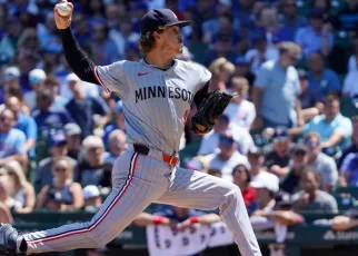 Twins starter Joe Ryan leaves with triceps injury