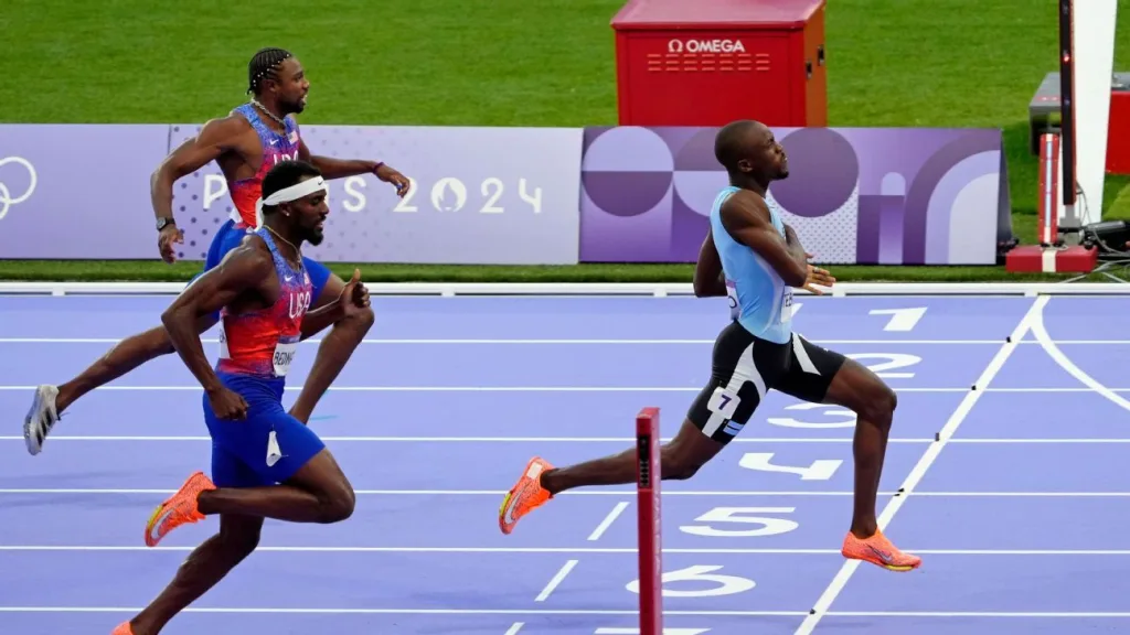 Noah Lyles wins 200m bronze; COVID diagnosis revealed after race