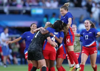 Sports world reacts to the USWNT gold medal win over Brazil