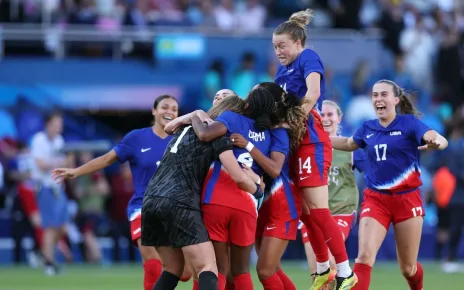 Sports world reacts to the USWNT gold medal win over Brazil