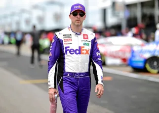 Hamlin beats JGR team-mate Truex to pole