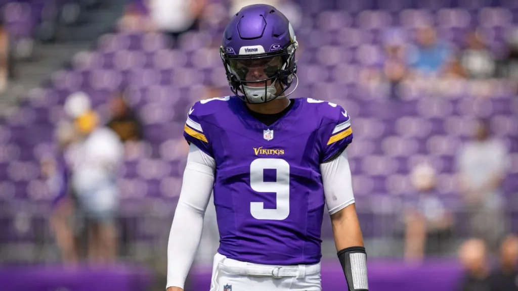 What does J.J. McCarthy’s knee injury mean for the Vikings?