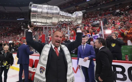 Panthers GM Bill Zito brings Stanley Cup to Brewers clubhouse