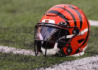 Bengals’ Evans, Smith carted off field during joint practice