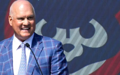 Cubs Hall of Famer Ryne Sandberg says he is cancer-free