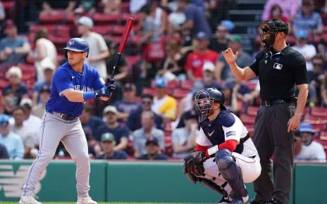 Danny Jansen appears for Blue Jays, Red Sox in same game