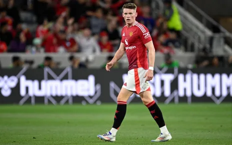 Rio Ferdinand questions Manchester United’s sale of Scott McTominay to Napoli