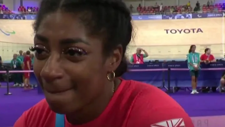 Kadeena Cox addresses fall that ended Paralympics gold medal hopes | Sport