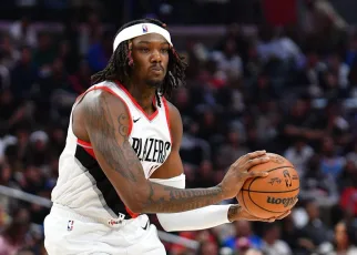 Report: Kings interested in trading for Blazers big man Williams III