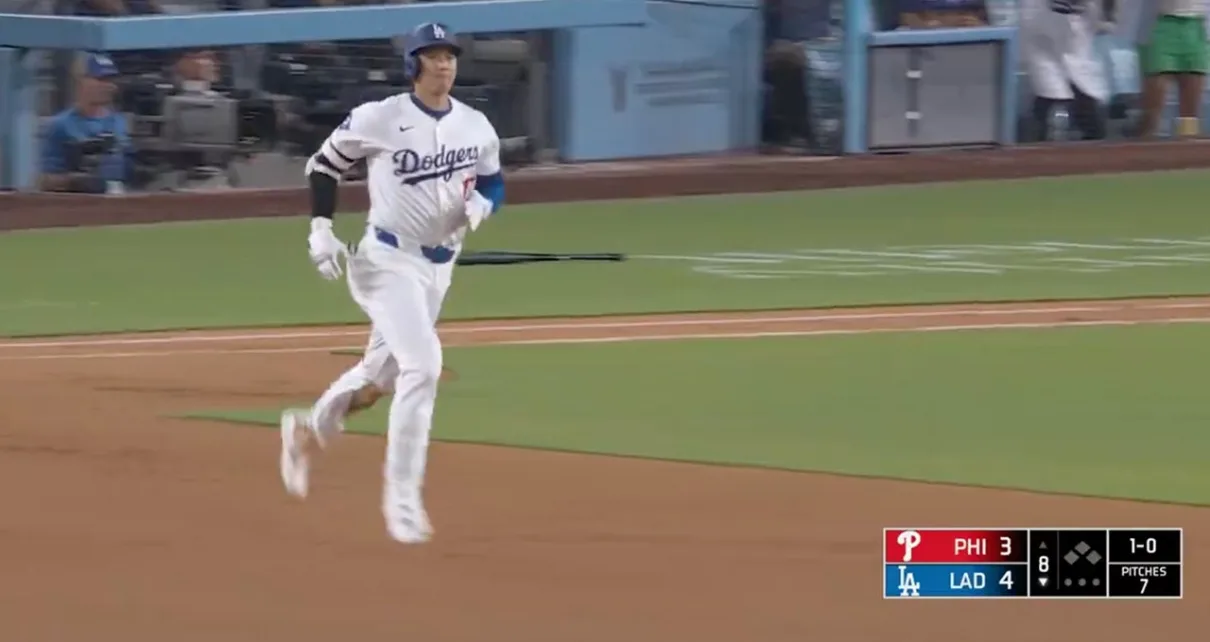 Dodgers Shohei Ohtani launches his 34th home run, a solo shot that extends lead vs. Phillies