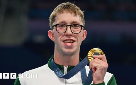 Paris 2024: Daniel Wiffen wins historic gold in 800m freestyle