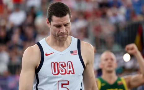 Paris Olympics: Jimmer Fredette sits out with leg injury as U.S. falls to 0-3 in 3×3 basketball