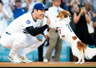 Dodgers star Ohtani's dog 'throws out' first pitch