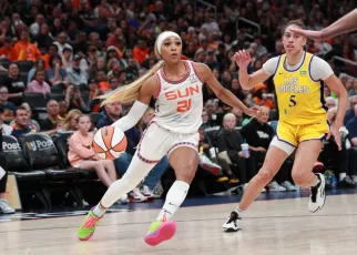 Carrington leads Sun over Sparks in historic night at TD Garden